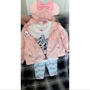 Cute Minnie Mouse 3 piece set!